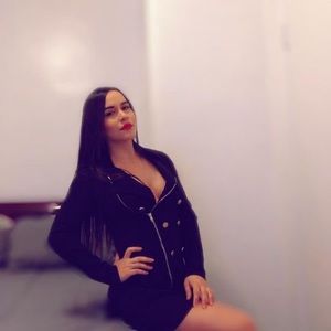 Meet your Posher, Estefania